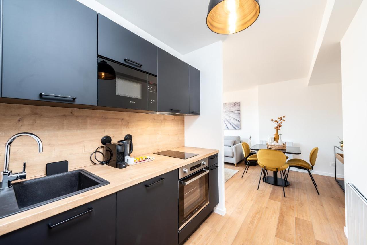 Downtown Rooftop - Centre Ville - Wifi - Terrasse - Netflix Amiens Luaran gambar